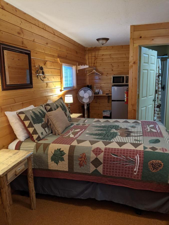 9 Bar W Cabins เวสต์เยลโลว์สโตน ภายนอก รูปภาพ